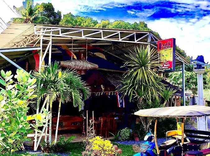 The Lazy Bar And Guesthouse