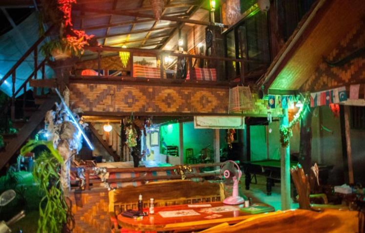 The Lazy Bar And Aparthotel